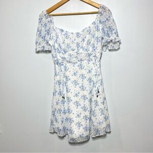 Simplee Mini Dress Women's M Blue White Floral Short Puff Sleeve Flowy Summer